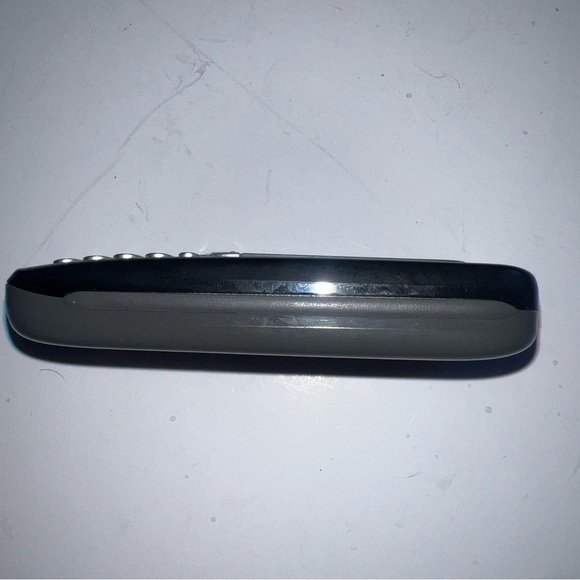 Sony Ericsson j220a Cingular cell Phone, UNTESTED Parts Only (Read Description) - Picture 6 of 10